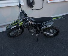 Dirt bike
