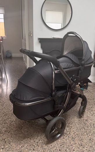 Egg 3 Pram