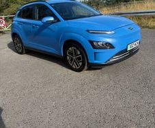 Hyundai kona EV premium 2022 64kw h long range