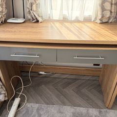 Extendable Desk