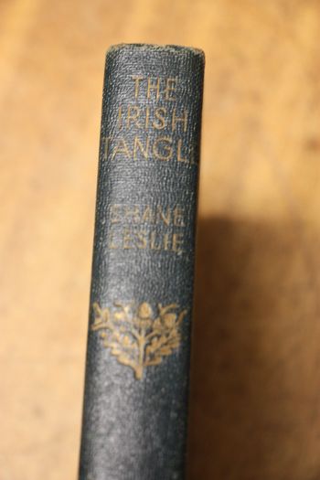 The Irish Tangle for English Readers.