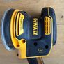 DeWalt 18V XR Brushless 4-Piece Tool Kit Image 7