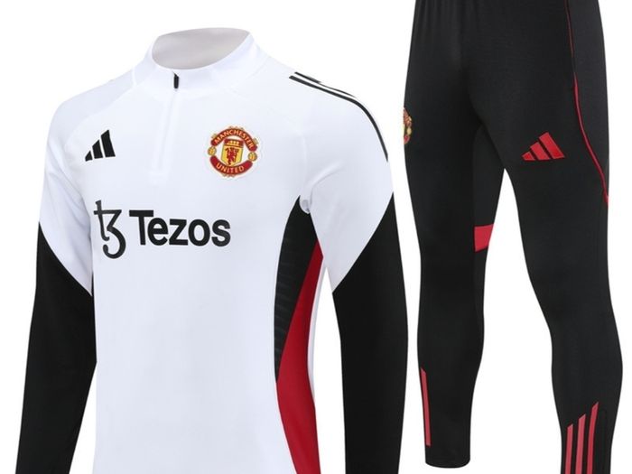 manchester united tracksuit