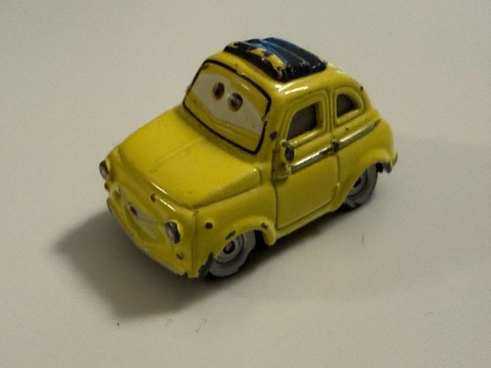 Disney Pixar Cars Luigi