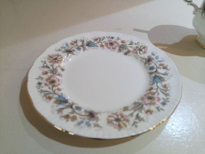 Vintage Tea Trio / Set Paragon Meadowvale Bone China