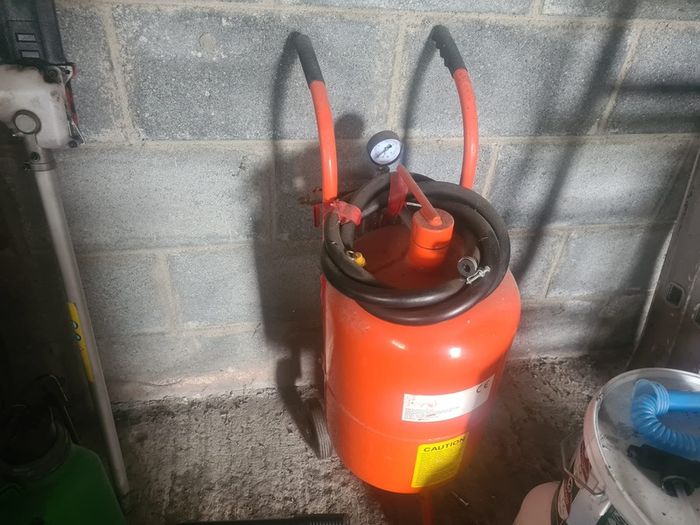 tools inc sandblaster 200ltr compression etc