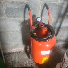 tools inc sandblaster, trolly jack,truck tyre revolver etc