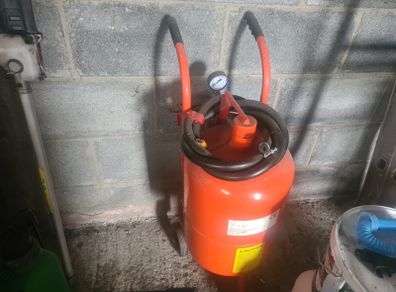 tools inc sandblaster, trolly jack,truck tyre revolver etc