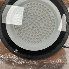 UFO LED LIGHT 100W (brand new in box)