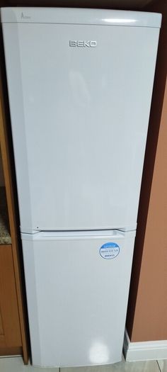 Beco fridge freezer, good condition