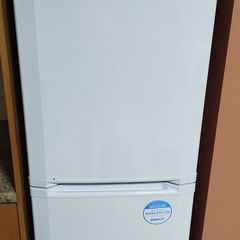 Beco fridge freezer, good condition