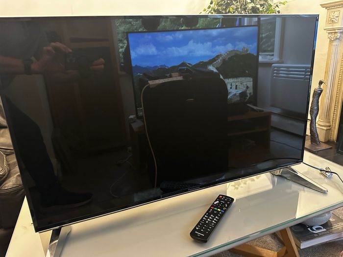 Panasonic Ultra HDR 4K TV