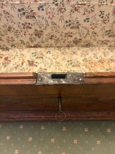 antiques coffer