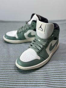 Air Jordan 1 Mid "Jade Smoke" sneakers