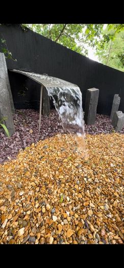 Plum slate boulders rocks chippings pebbles