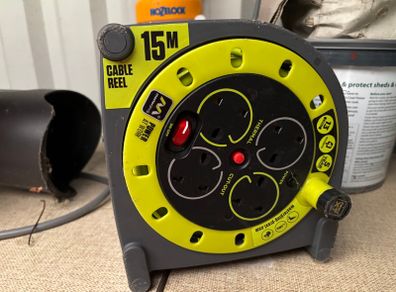 Cable reel