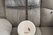 ESTE tenor banjo