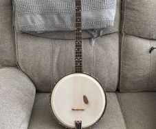 ESTE tenor banjo