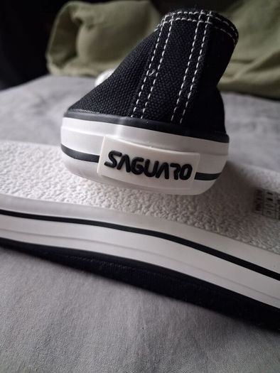 saguaro converse style runners