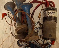 Fiamm vintage vehicle horns