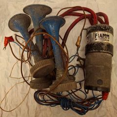 Fiamm vintage vehicle horns