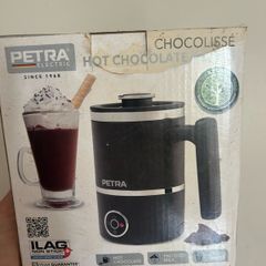 Hot chocolate maker