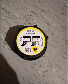 Ford fiesta coolant cap