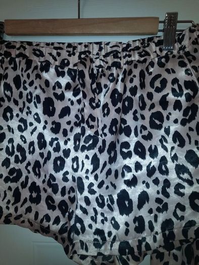 girls pyjamas