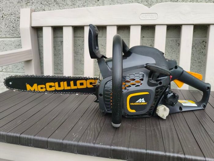 McCulloch CS 35S Chainsaw (Husqvarna)