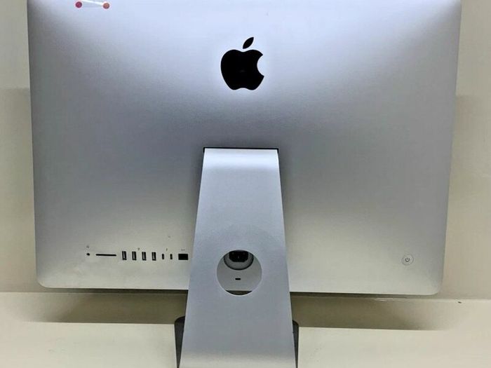 21.5" Imac, 2017, 1tb Hdd, 8gb 2400mhz Ddr4 Ram