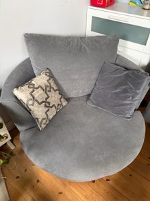 spinning arm chair