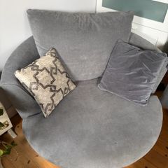 spinning arm chair