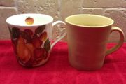 2 Mugs
