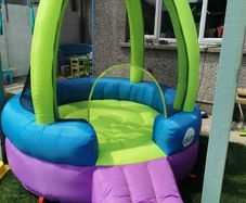 bouncing castle (Plum Rocket Bouncer)