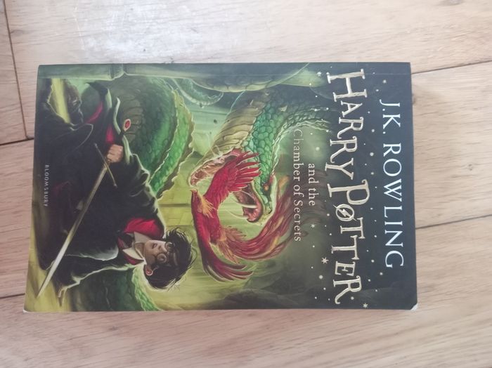 Harry Potter and the Chamber of Secrets - JK Rowling