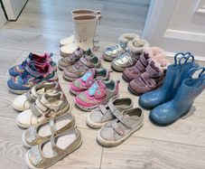 Girls Shoes size 25-26