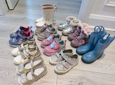 Girls Shoes size 25-26