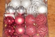 BNIB Christmas baubles (Red/Silver)