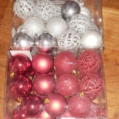 BNIB Christmas baubles (Red/Silver)
