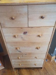 Chest of drawers