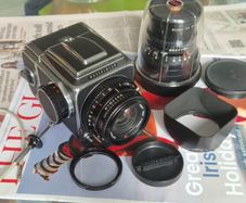 Hasselblad 500 c/m with lens and accessories