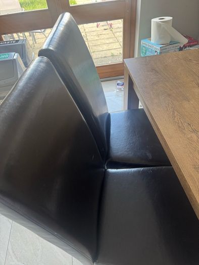 kitchen table and chairs