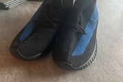 Yeezys size 6.5 never worn blue and black j