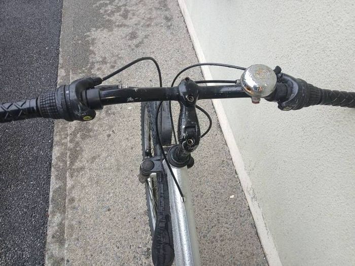 hybrid bike