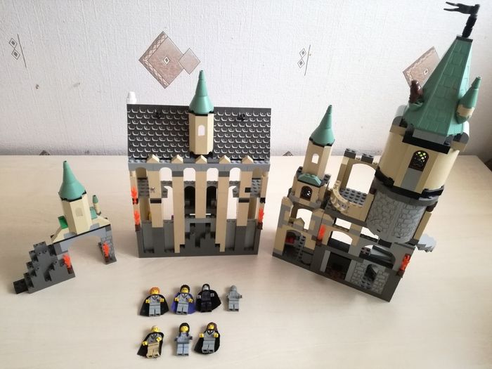Hogwarts Lego castle with instruction manual