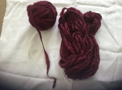 2 hanks of yarn red