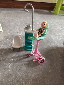 Dolls visit to the dentist