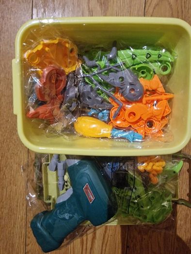 Dinosaur Re Assembly Playset