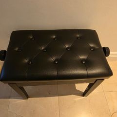 piano stool