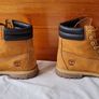 Timberland 4140 boots Size 6.5 eu 39.5 tan suade zero stains In excellent condition Image 6